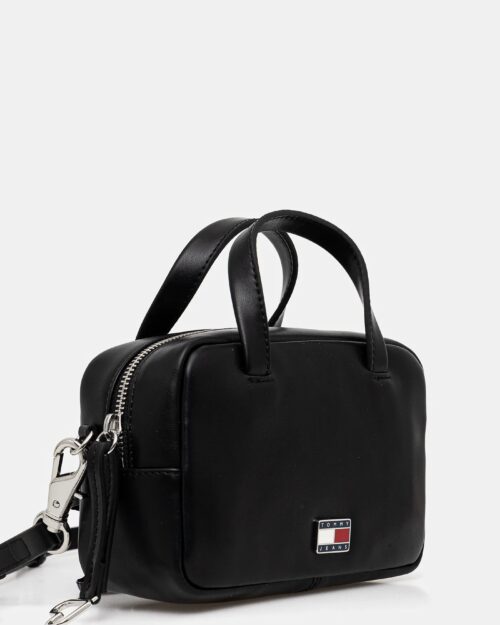Alternative view of תיק צד טומי הילפיגר